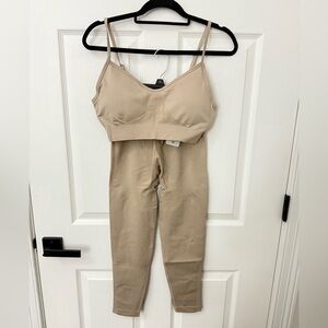 Rockstar Peach Athletic Bra and Legging Set In Tan Nude Sz M Activewear GYM Set